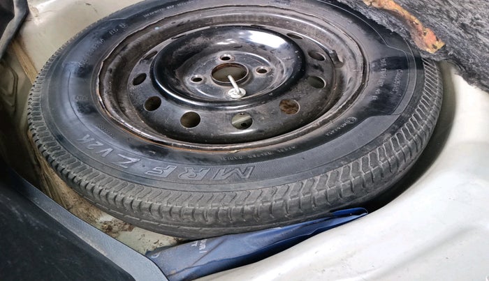 2011 Maruti Swift VDI, Diesel, Manual, 1,91,299 km, tyre