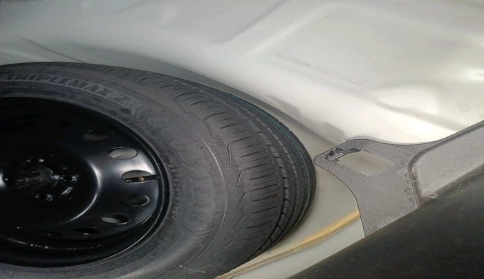 2025 Toyota Urban Cruiser Taisor S Plus 1.2 Petrol AMT, Petrol, Automatic, 5,186 km, tyre