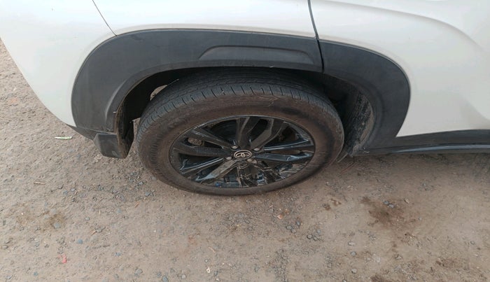 2025 Toyota Urban Cruiser Taisor S Plus 1.2 Petrol AMT, Petrol, Automatic, 5,186 km, tyre