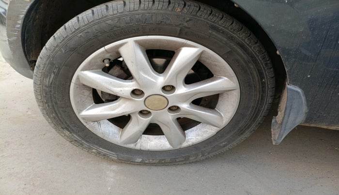 2017 Tata Zest XTA F-TRONIC DIESEL, Diesel, Automatic, 74,364 km, tyre