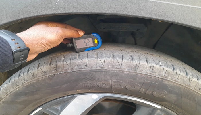 2019 Hyundai VENUE SX 1.0 TURBO, Petrol, Manual, 74,855 km, tyre