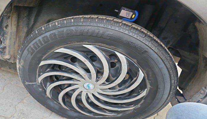 2016 Maruti Swift Dzire VXI, Petrol, Manual, 75,510 km, tyre