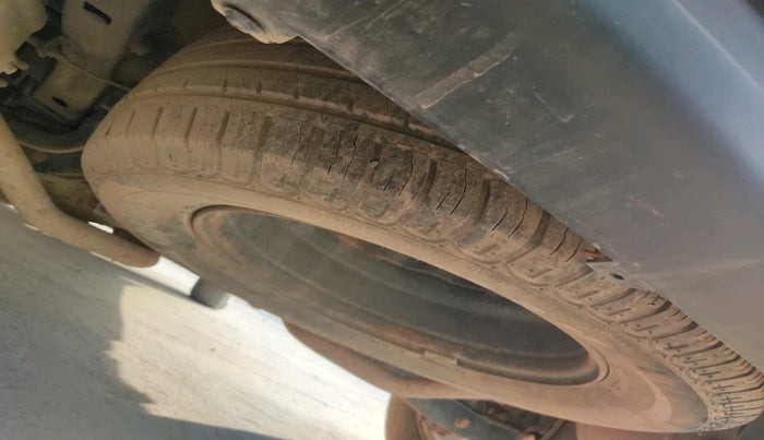 2018 Mahindra XUV500 W9 AT, Diesel, Automatic, 1,16,440 km, tyre