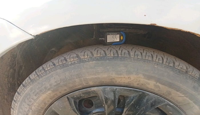 2019 Maruti Swift LXI, Petrol, Manual, 72,828 km, tyre