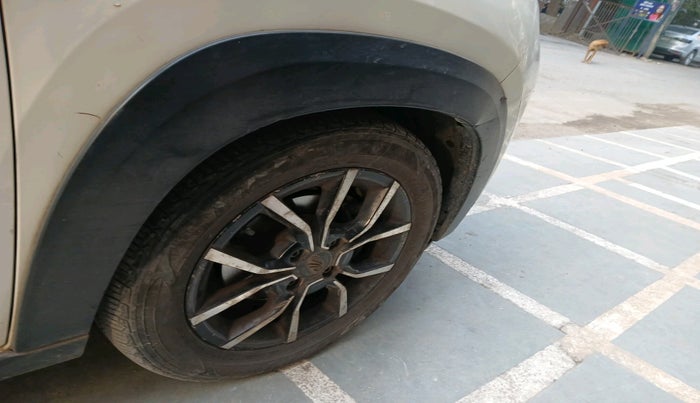 2017 Mahindra KUV 100 NXT K8 D 6 STR, Diesel, Manual, 39,508 km, tyre