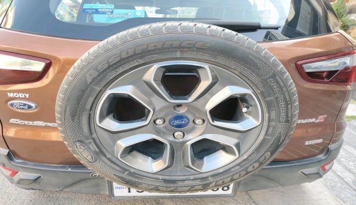 2021 Ford Ecosport TITANIUM 1.5L SPORTS(SUNROOF) DIESEL, Diesel, Manual, 83,227 km, tyre