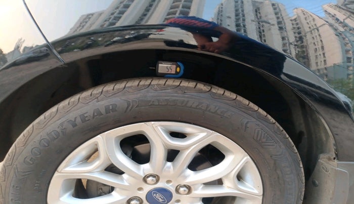 2014 Ford Ecosport TITANIUM 1.5L PETROL AT, Petrol, Automatic, 1,17,196 km, tyre