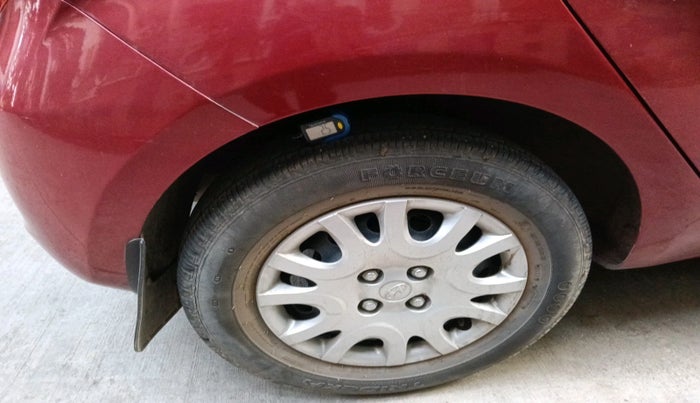 2011 Hyundai i20 MAGNA 1.2, Petrol, Manual, 57,335 km, tyre