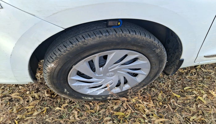 2021 Maruti Ertiga VXI SHVS, Petrol, Manual, 5,307 km, tyre