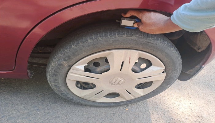 2011 Maruti Wagon R 1.0 VXI, Petrol, Manual, 49,299 km, tyre