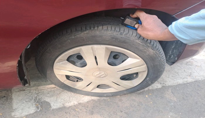 2011 Maruti Wagon R 1.0 VXI, Petrol, Manual, 49,299 km, tyre