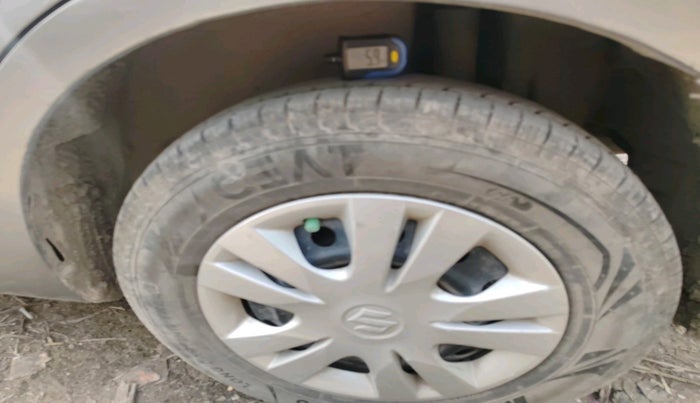 2013 Maruti Swift Dzire VXI, Petrol, Manual, 71,930 km, tyre