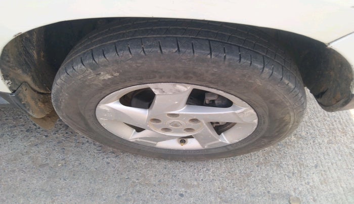 2015 Renault Duster 110 PS RXL DIESEL, Diesel, Manual, 1,36,226 km, tyre