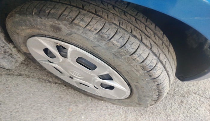 2017 Maruti IGNIS DELTA 1.2, Petrol, Manual, 75,170 km, tyre