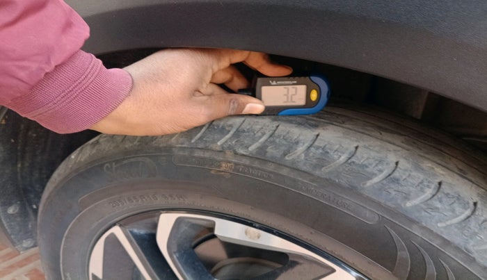 2022 KIA CARENS LUXURY PLUS 1.5 DIESEL 7 STR, Diesel, Manual, 70,844 km, tyre