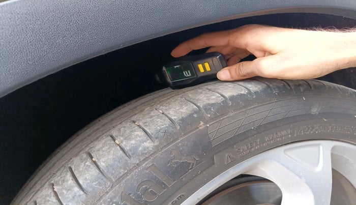 2017 Mercedes Benz GLA Class 200 CDI SPORT, Diesel, Automatic, 1,25,147 km, tyre