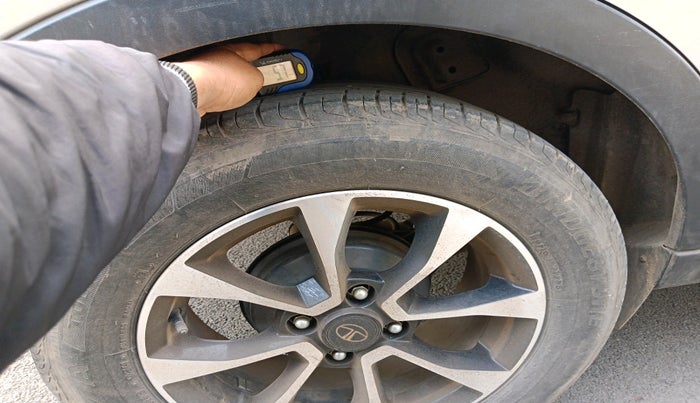 2020 Tata NEXON XZ PLUS DIESEL, Diesel, Manual, 81,816 km, tyre