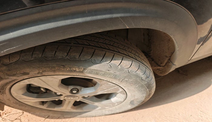 2024 KIA SELTOS  HTK PLUS 1.5 PETROL MT, Petrol, Manual, 23,482 km, tyre