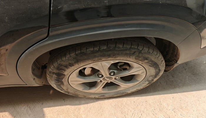 2024 KIA SELTOS  HTK PLUS 1.5 PETROL MT, Petrol, Manual, 23,482 km, tyre