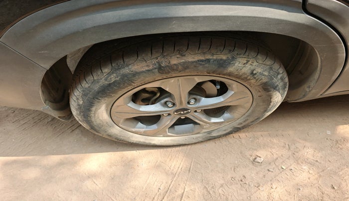 2024 KIA SELTOS  HTK PLUS 1.5 PETROL MT, Petrol, Manual, 23,482 km, tyre