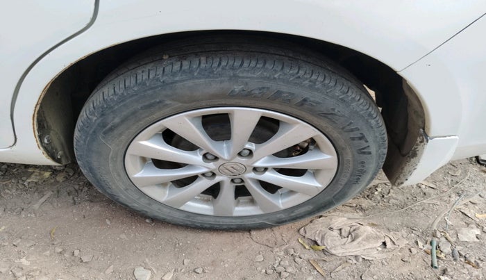 2015 Maruti Ertiga ZDI, Diesel, Manual, 1,66,983 km, tyre