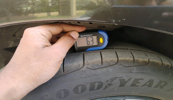 2017 Honda Jazz 1.2L I-VTEC SV, Petrol, Manual, 31,138 km, tyre