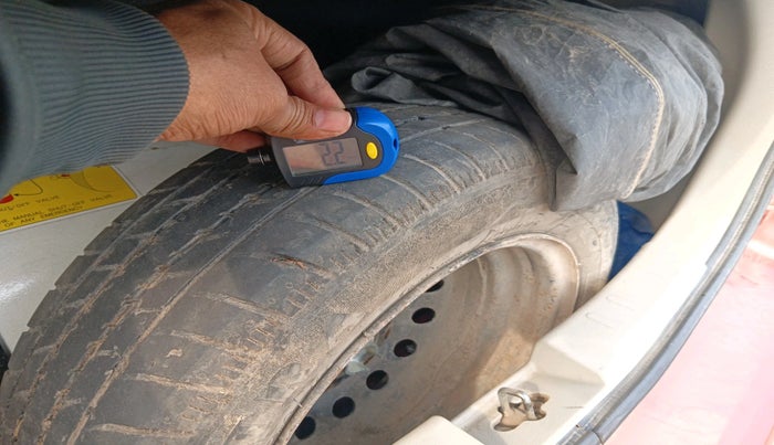 2018 Maruti Celerio VXI CNG, Petrol, Manual, 60,545 km, tyre