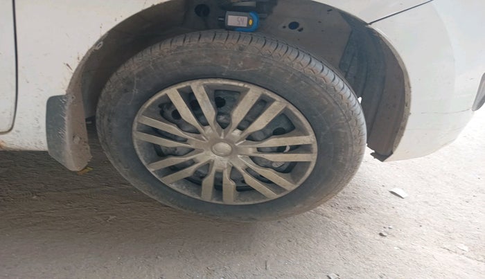 2015 Maruti Wagon R 1.0 VXI, Petrol, Manual, 61,490 km, tyre