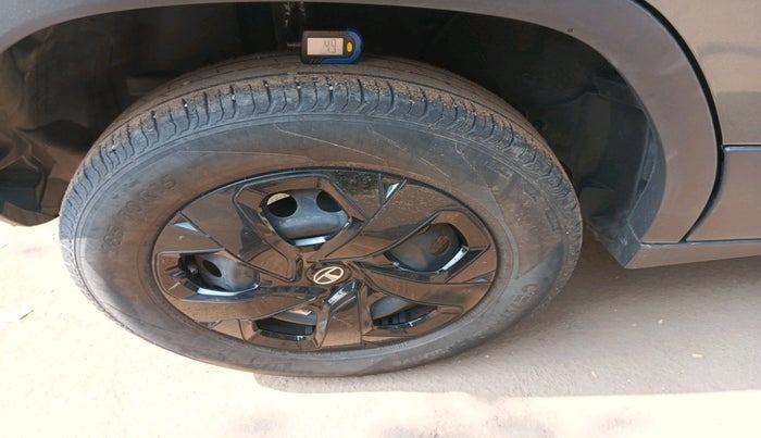 2023 Tata PUNCH ADVENTURE MT, Petrol, Manual, 46,808 km, tyre