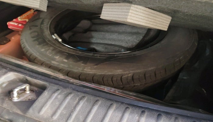 2020 KIA SELTOS HTK PLUS AT 1.5 DIESEL, Diesel, Automatic, 1,37,179 km, tyre