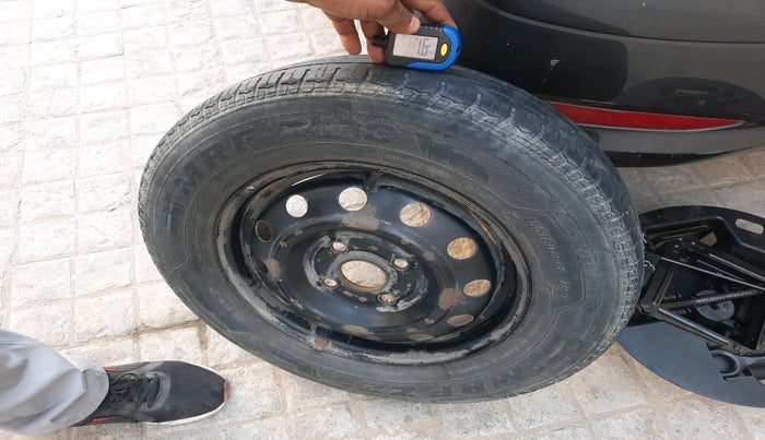 2011 Hyundai i10 SPORTZ 1.2 AT, Petrol, Automatic, 45,640 km, tyre