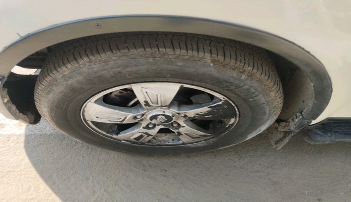 2012 Mahindra XUV500 W8, Diesel, Manual, 1,60,200 km, tyre