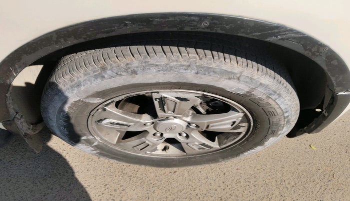 2012 Mahindra XUV500 W8, Diesel, Manual, 1,60,200 km, tyre