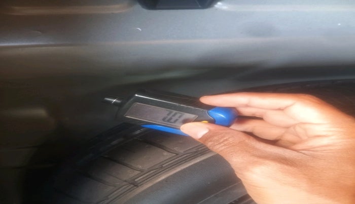 2022 KIA SONET HTK PLUS 1.2, Petrol, Manual, 11,026 km, tyre