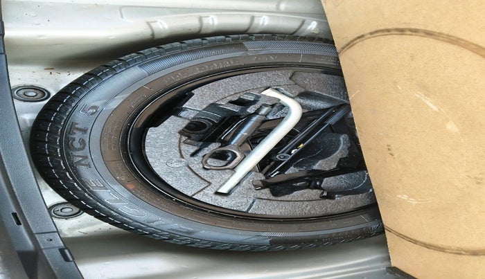 2016 Skoda Octavia STYLE PLUS AT 1.8 TSI, Petrol, Automatic, 78,962 km, tyre