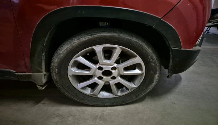 2017 Mahindra Kuv100 K8 D 6 STR, Diesel, Manual, 61,381 km, tyre