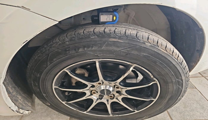 2021 Maruti Swift VXI, Petrol, Manual, 69,759 km, tyre