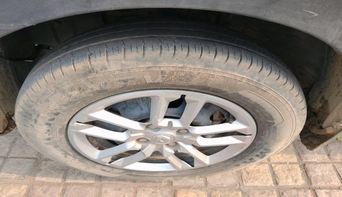 2022 Renault TRIBER RXL MT, Petrol, Manual, 18,758 km, tyre