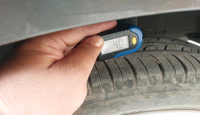 2017 Honda Jazz 1.2L I-VTEC V, Petrol, Manual, 84,684 km, tyre