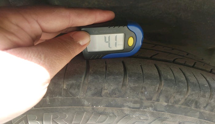 2017 Honda Jazz 1.2L I-VTEC V, Petrol, Manual, 84,684 km, tyre