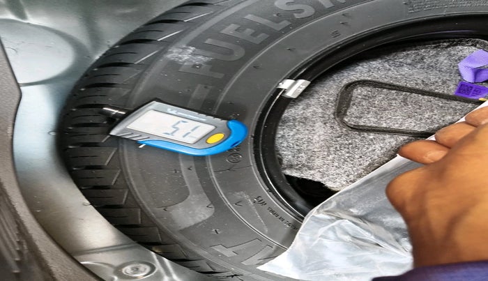 2025 Hyundai GRAND I10 NIOS Sportz (O) 1.2 Kappa VTVT, Petrol, Manual, 4,794 km, tyre