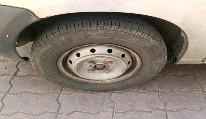 2011 Maruti Alto LXI, Petrol, Manual, 41,486 km, tyre