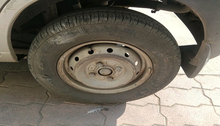 2011 Maruti Alto LXI, Petrol, Manual, 41,486 km, tyre