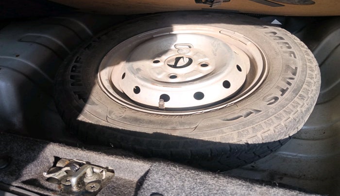 2011 Maruti Alto LXI, Petrol, Manual, 41,486 km, tyre