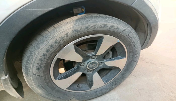 2018 Tata NEXON XZ PLUS DIESEL, Diesel, Manual, 1,37,931 km, tyre