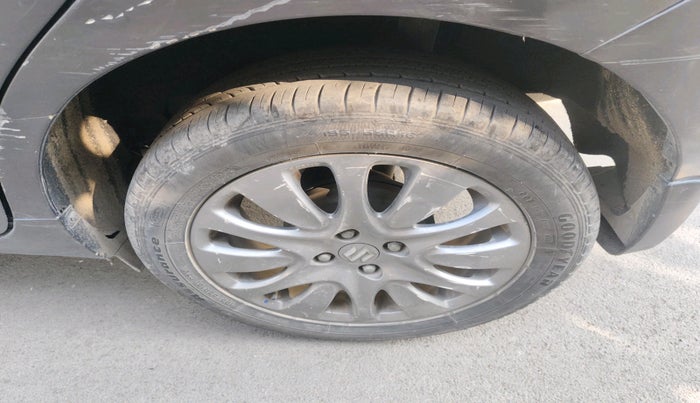 2017 Maruti Baleno ALPHA PETROL 1.2, Petrol, Manual, 76,586 km, tyre