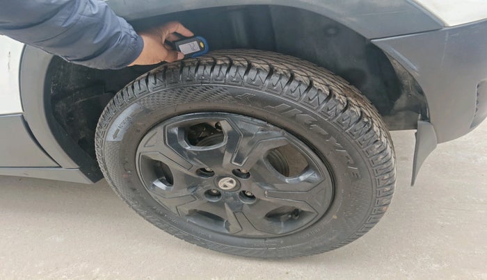 2022 Tata PUNCH ACCOMPLISHED MT, Petrol, Manual, 1,20,299 km, tyre