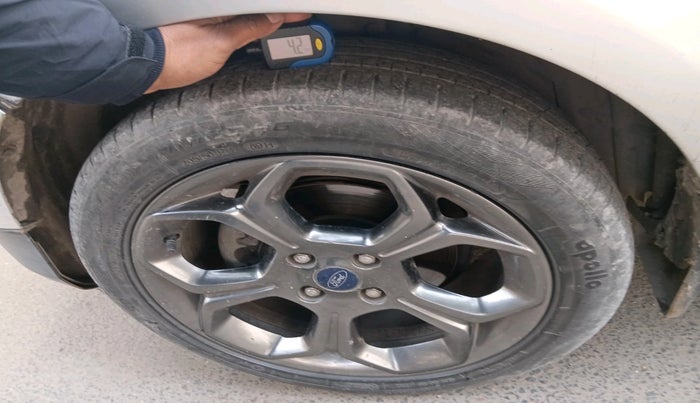 2018 Ford Ecosport TITANIUM + 1.5L DIESEL, Diesel, Manual, 1,24,848 km, tyre