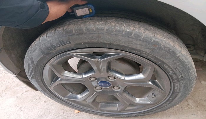 2018 Ford Ecosport TITANIUM + 1.5L DIESEL, Diesel, Manual, 1,24,848 km, tyre