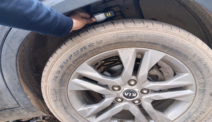 2020 KIA SELTOS HTX 1.5 PETROL, Petrol, Manual, 25,440 km, tyre